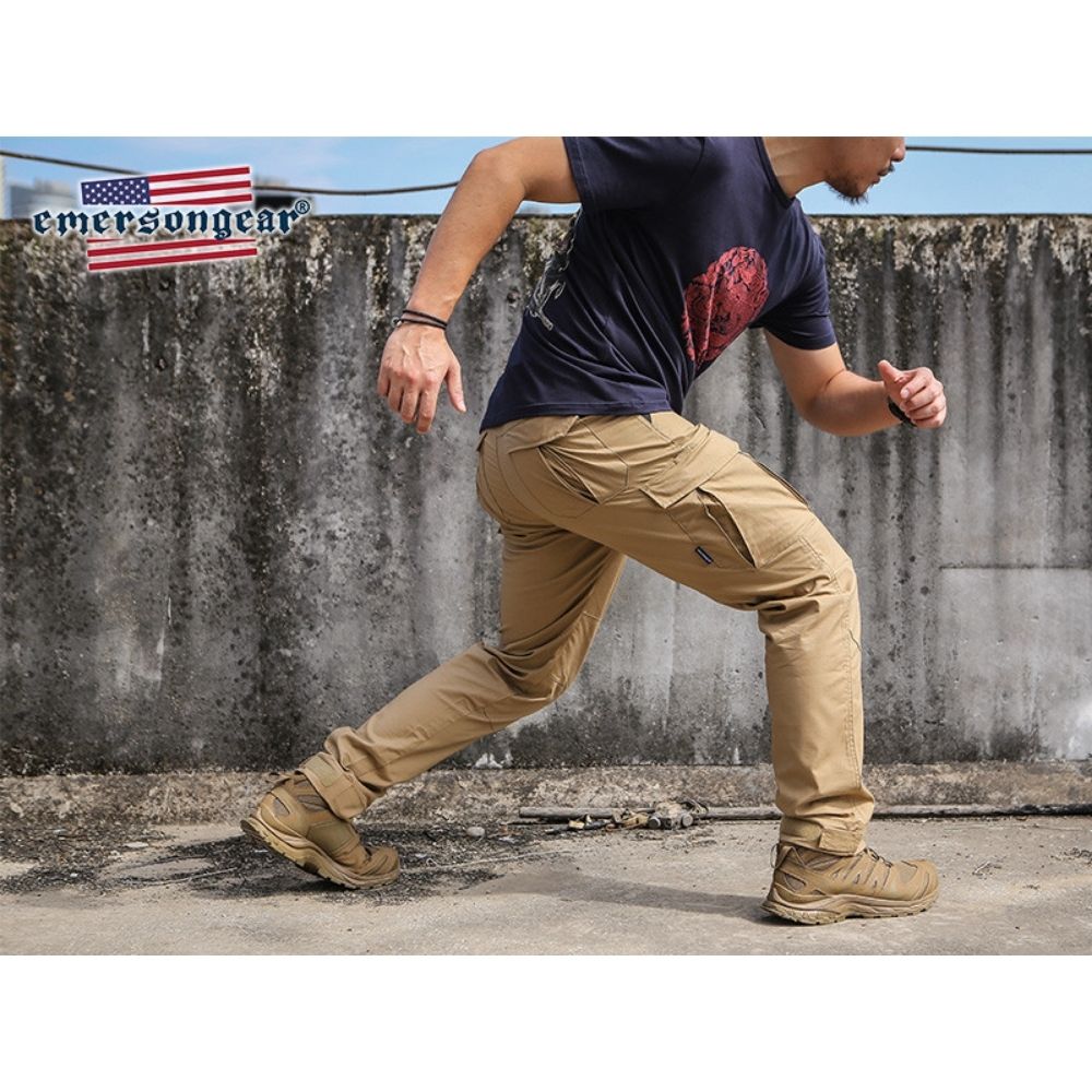 Pantalón Emerson Blue Label calce ergonómico khaki (34W)